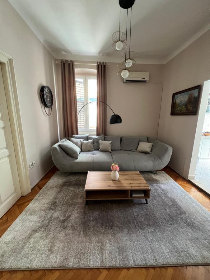 Apartman Sandra Pula Extérieur photo