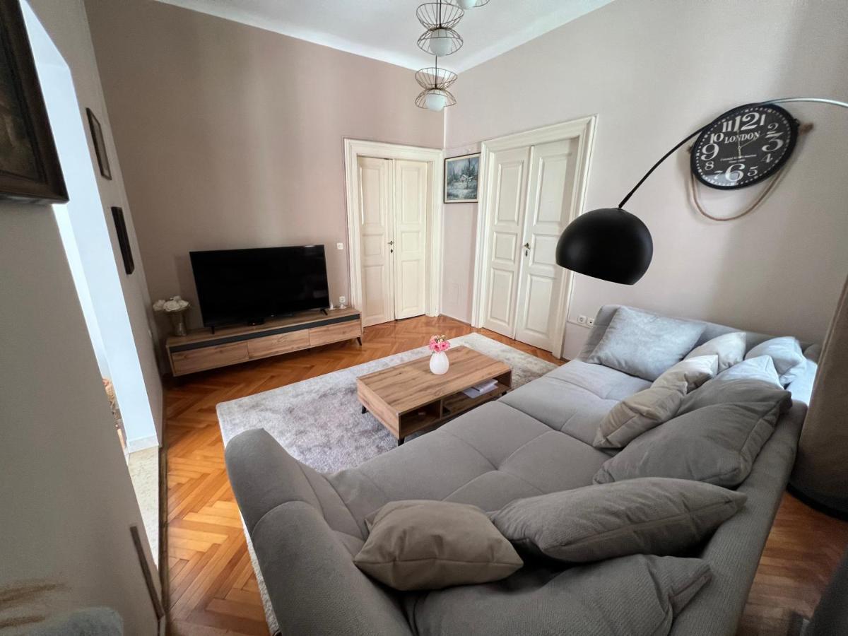 Apartman Sandra Pula Extérieur photo